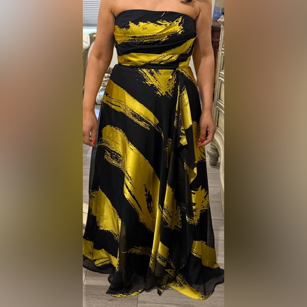 Elegant Black and Gold Women's Skirt